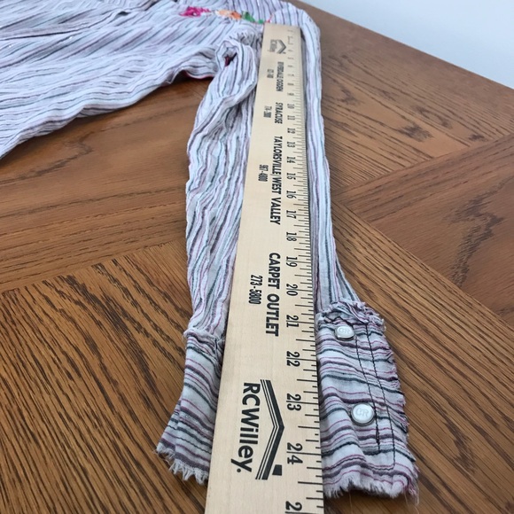 Country Royalty Button Down Western Style Shirt Size L - Picture 5 of 6